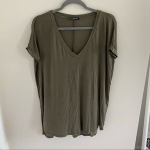 Brandy Melville tshirt